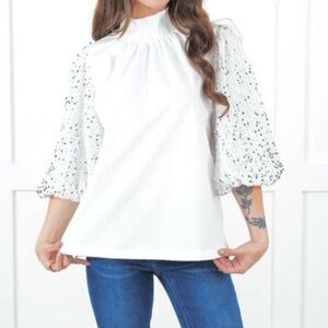 NWT ODDY MOCK NECK SEQUIN SLEEVE TOP IN SIZE MEDIUM